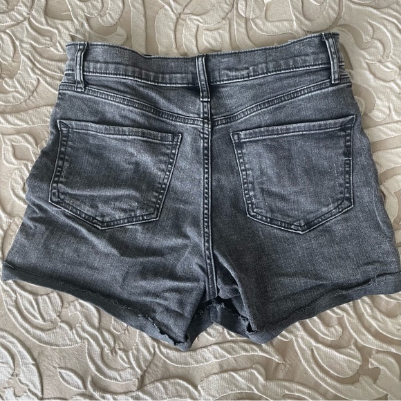 Express black jean shorts - Picture 2 of 4